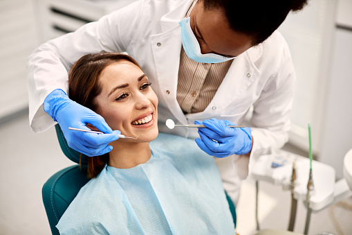 国牙医专业比较好的大学有哪些，申请牙医专业需要雅思多少分？