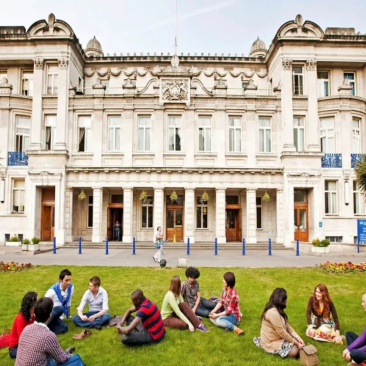 伦敦玛丽女王大学开放2024年硕士申请